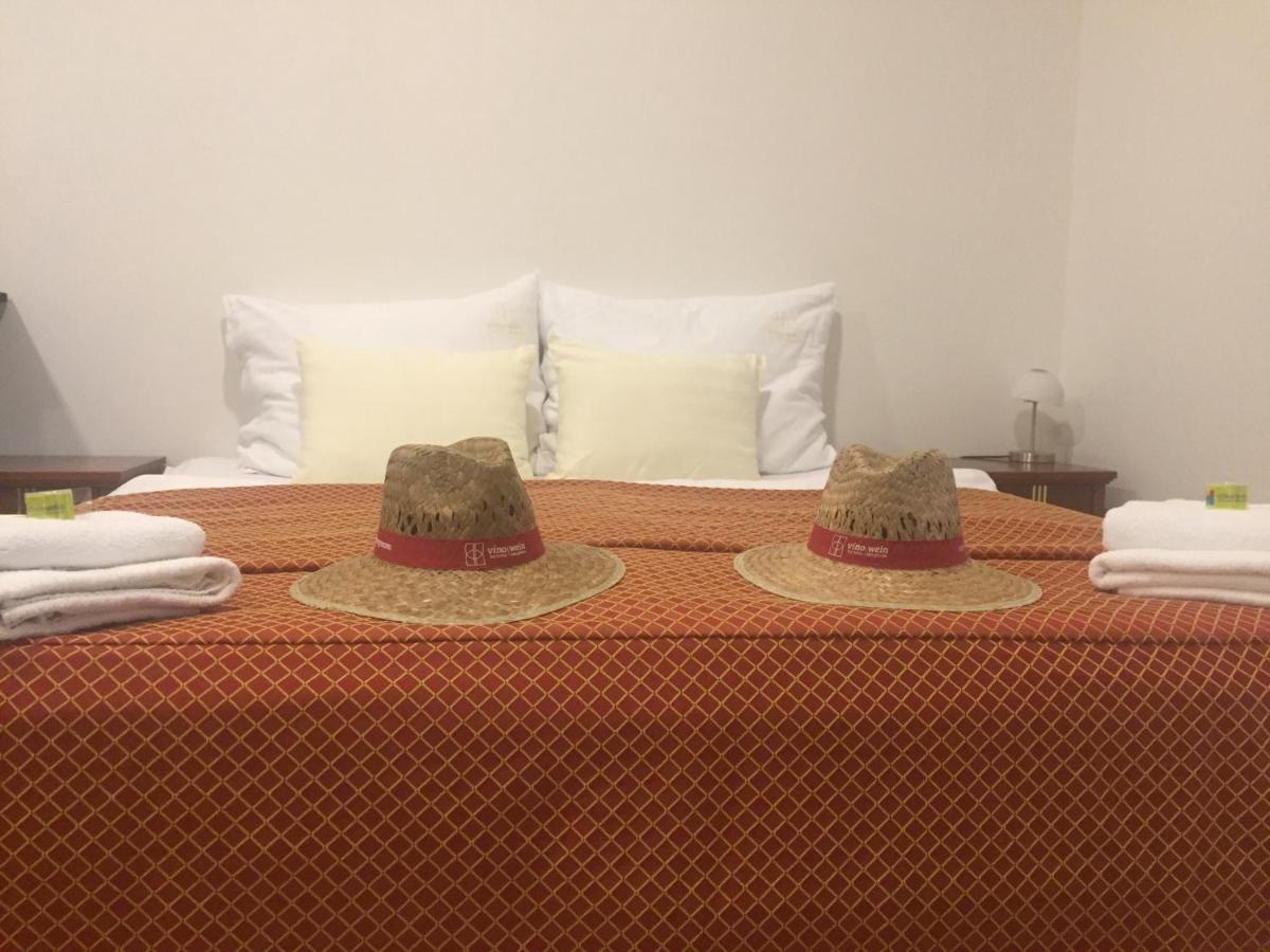 Apartman Za Radnici Valtice Luaran gambar
