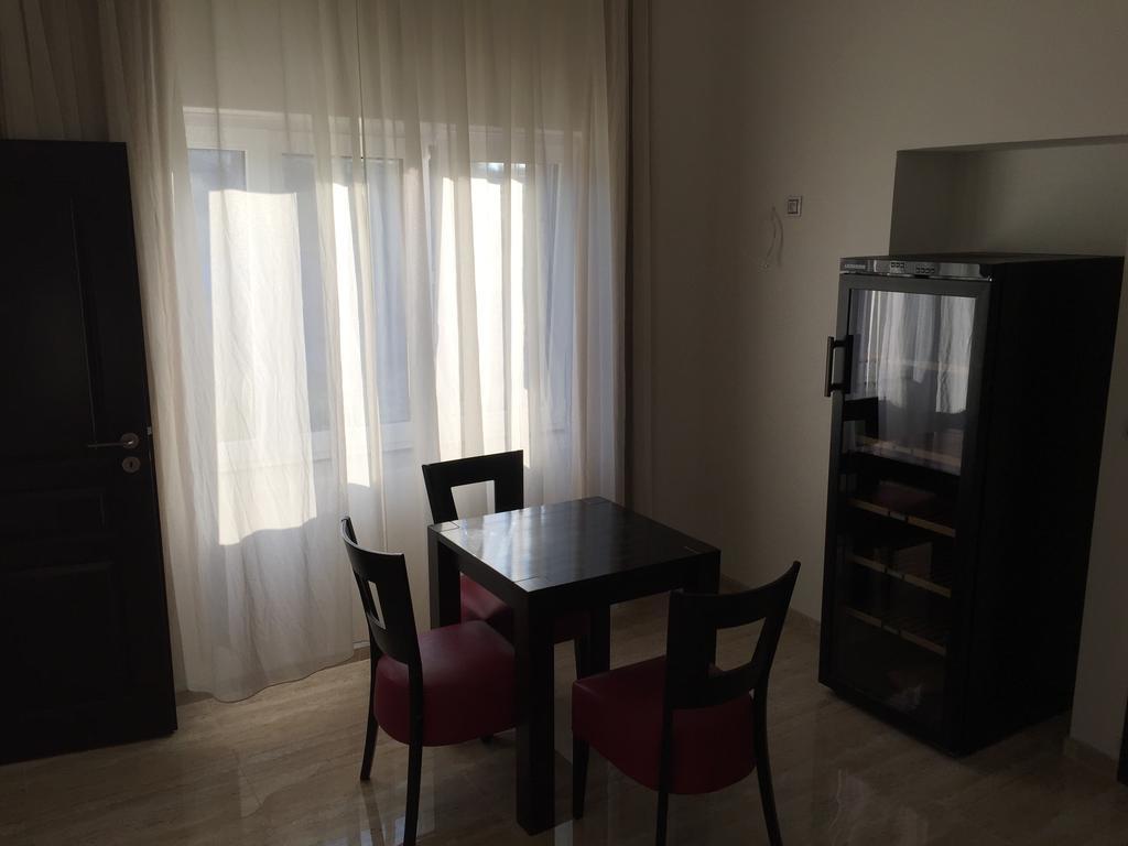 Apartman Za Radnici Valtice Luaran gambar