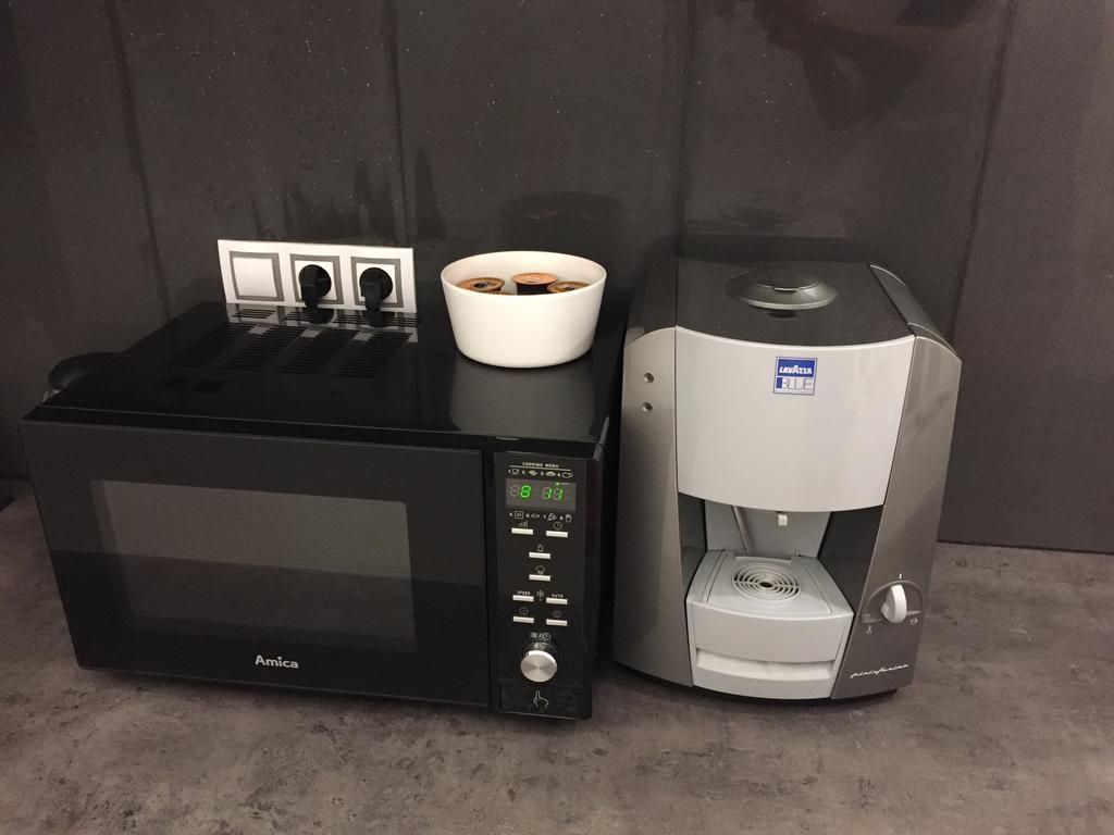 Apartman Za Radnici Valtice Luaran gambar