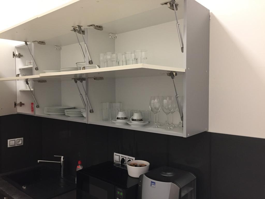 Apartman Za Radnici Valtice Luaran gambar